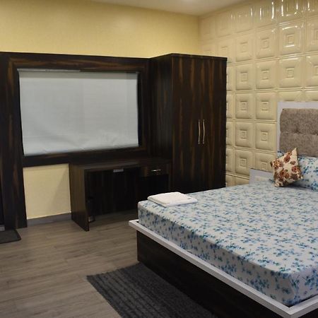 Midwaay Resort Patratu Exteriér fotografie