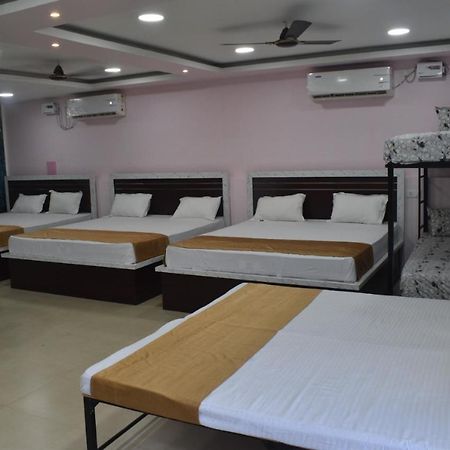 Midwaay Resort Patratu Exteriér fotografie
