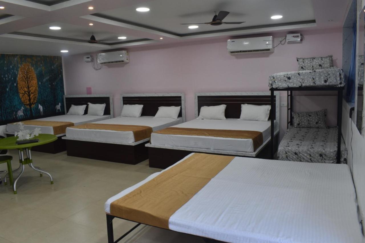Midwaay Resort Patratu Exteriér fotografie